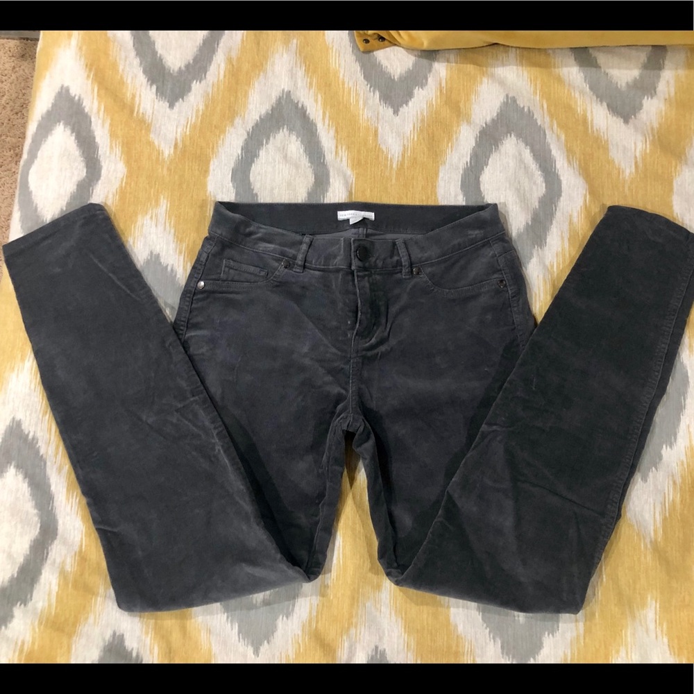 New York & Co grey stretchy chords